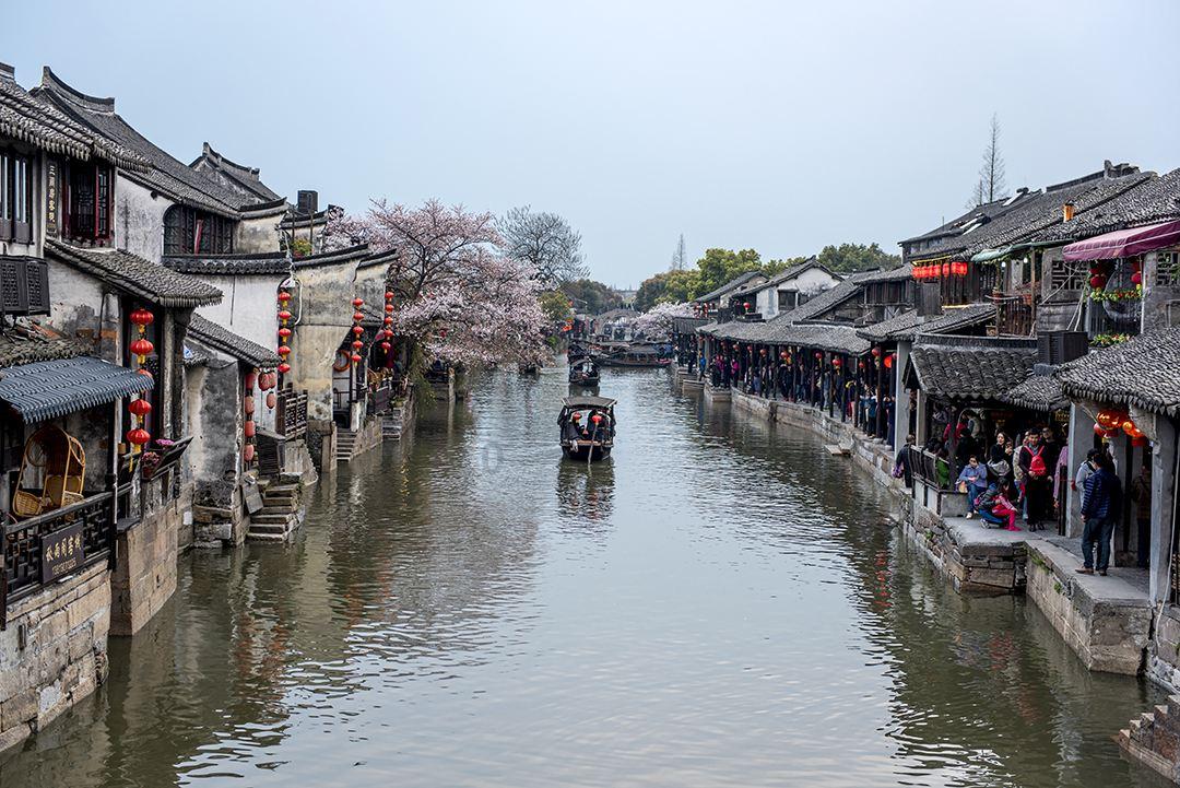 从“冰墩墩”到“龙墩墩” 顶流密码赋能北京品牌建设